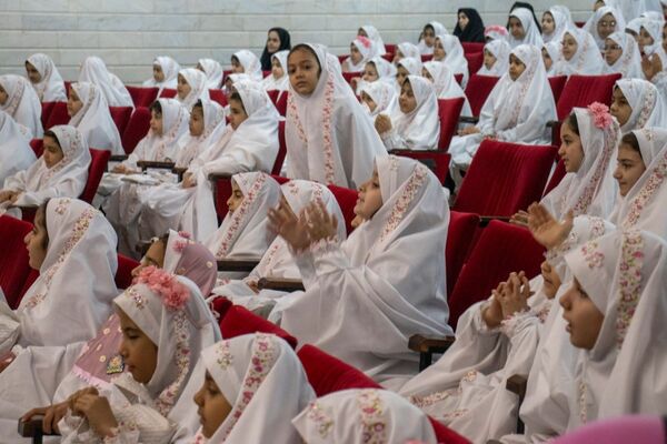 برگزاری جشن روزه‌اولی‌ها برای دانش‌آموزان دختر شهرستان محلات