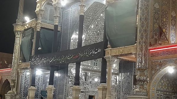 حرم حضرت معصومه(س) در شب شهادت برادر