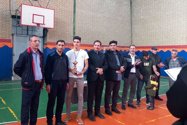 مسابقات والیبال دانش‌آموزان پسر مقطع  متوسطه دوم در بهارستان ۲