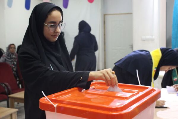 انتخابات مجمع شورای دانش‌آموزی دختران در مازندران 