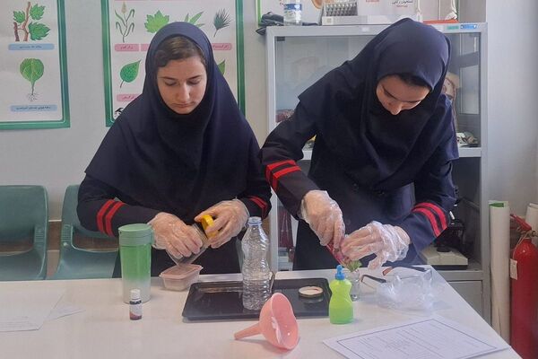 برگزاری مسابقات و درخشش نخبگان جوان در رقابت علمی دبیرستان هیات امنایی مقربی
