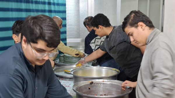 افطار دوستانه دبیرستان ملاصدرا؛ لحظاتی به یادماندنی برای دانش‌آموزان