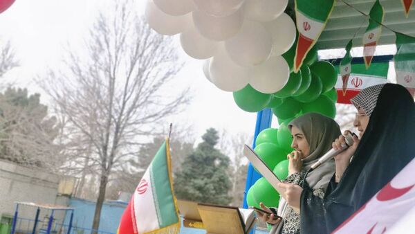 سالروز پیروزی انقلاب اسلامی در دبستان حافظ یک