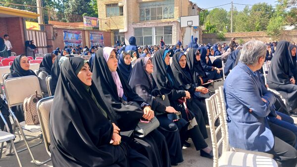 دهه کرامت و اختتامیه کارگروه کوثر در دبیرستان شهید فلاحی ناحیه یک کرج