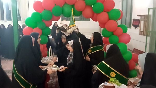 اعتکاف، پرواز دل‌های دختران دانش‌آموز کوهپایه