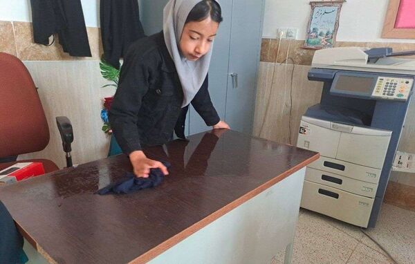 خانه تکانی آموزشگاه زهرا عبدالهیان به مناسبت فرارسیدن عید نوروز 