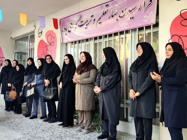 نواختن زنگ مهر سال تحصیلی۱۴۰۴-۱۴۰۳ در ناحیه ۲ مشهد
