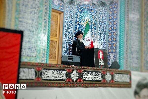 مراسم گرامیداشت رهبر شهید انقلاب در بارگاه ملکوتی حضرت عبدالعظیم حسنی (ع)
