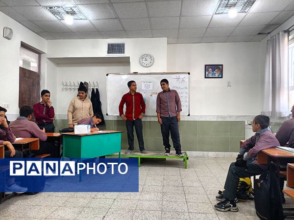 انتخابات همیار مشاور دبیرستان میثاق 