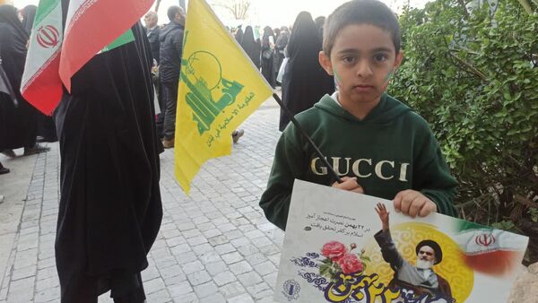 یک روز متفاوت با حضور مردمی از جنس غیرت و استقامت