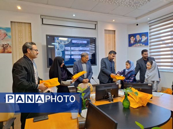 آیین تجلیل از برگزیدگان جشنواره کتابنوش