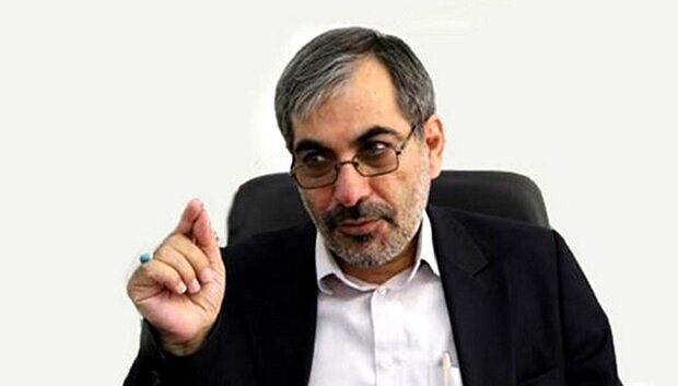 شهید خدمت همانگونه که در قسم رئیس‌جمهوری گفته بود خود را وقف مردم کرد