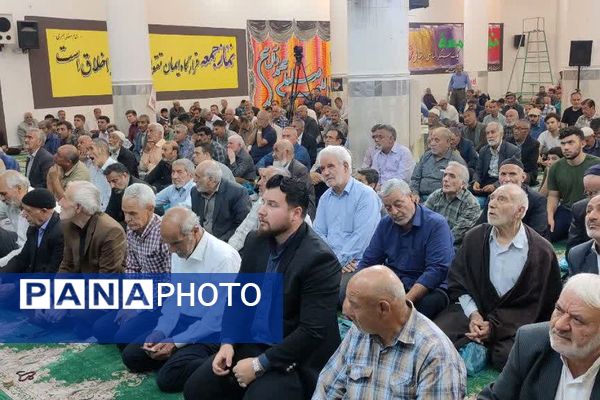 نماز جمعه عبادی سیاسی این هفته شهرستان‌قرچک