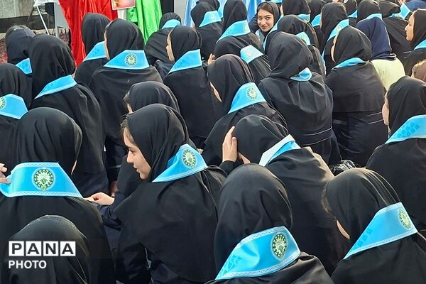 جشن آغاز هفته کرامت و روز دختر ویژه دختران در روستای ولی‌آباد قرچک 