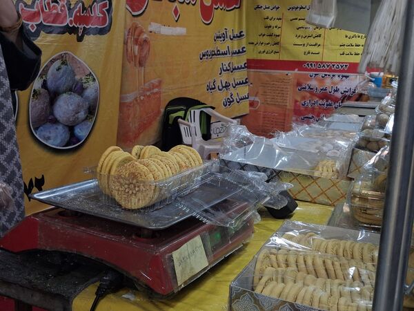 نمایشگاه عرضه مستقیم کالا ،سوغات و هدایا، صنایع دستی در شهرستان کاشمر 