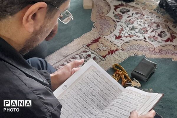 حضور پرشور نمازگزاران در نماز جمعه ورامین