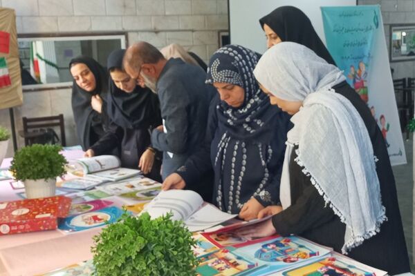 برگزاری نمایشگاه انجمن اسلامی در شهرستان سملقان