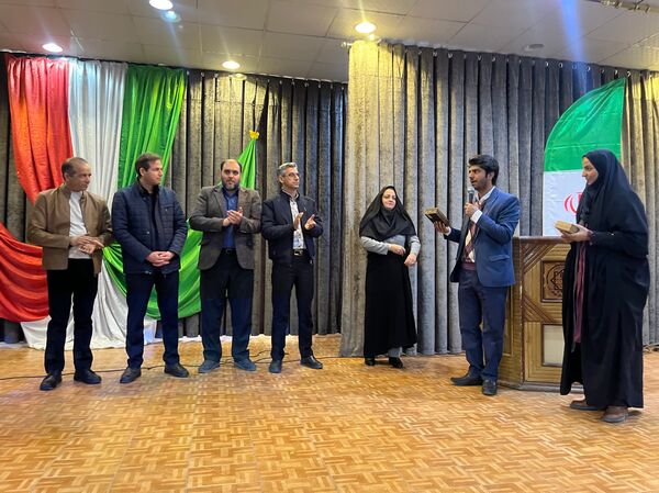 همایش تجلیل از دانش‌آموز خبرنگاران شهرستان آباده