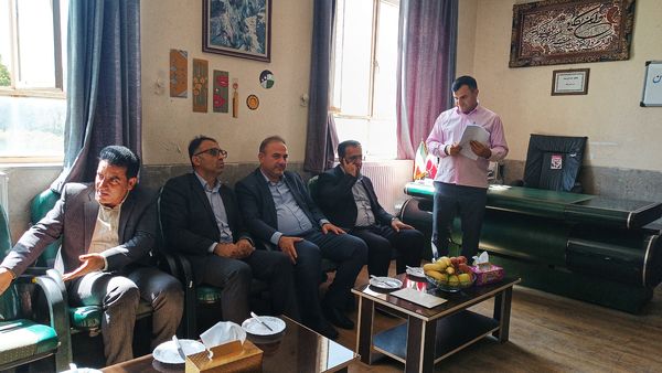 همزمان با سراسر کشور زنگ جوانه‌ها در یاسوج به صدا در آمد
