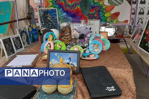 مدرسه فرزانگان ملارد میزبان نمایشگاه دستاوردهای علمی دانش‌آموزان