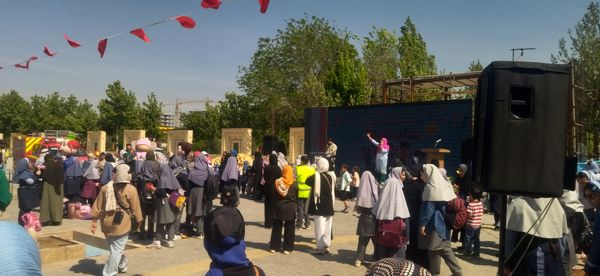 برگزاری جشن فرفره‌ها به مناسبت روز زمین پاک در شهرستان فردیس 