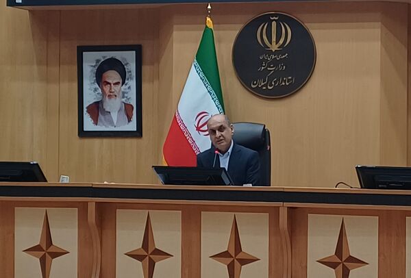 دیدار صمیمی تشکل های دانش آموزی با استاندار گیلان