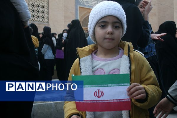 راهپیمایی پر شور ۲۲ بهمن در سرپل ذهاب 