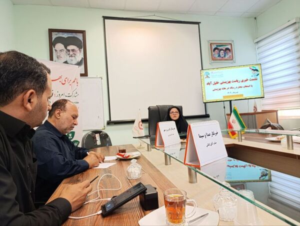 نشست خبری اصحاب رسانه با رییس اداره بهزیستی شهرستان خلیل آباد 