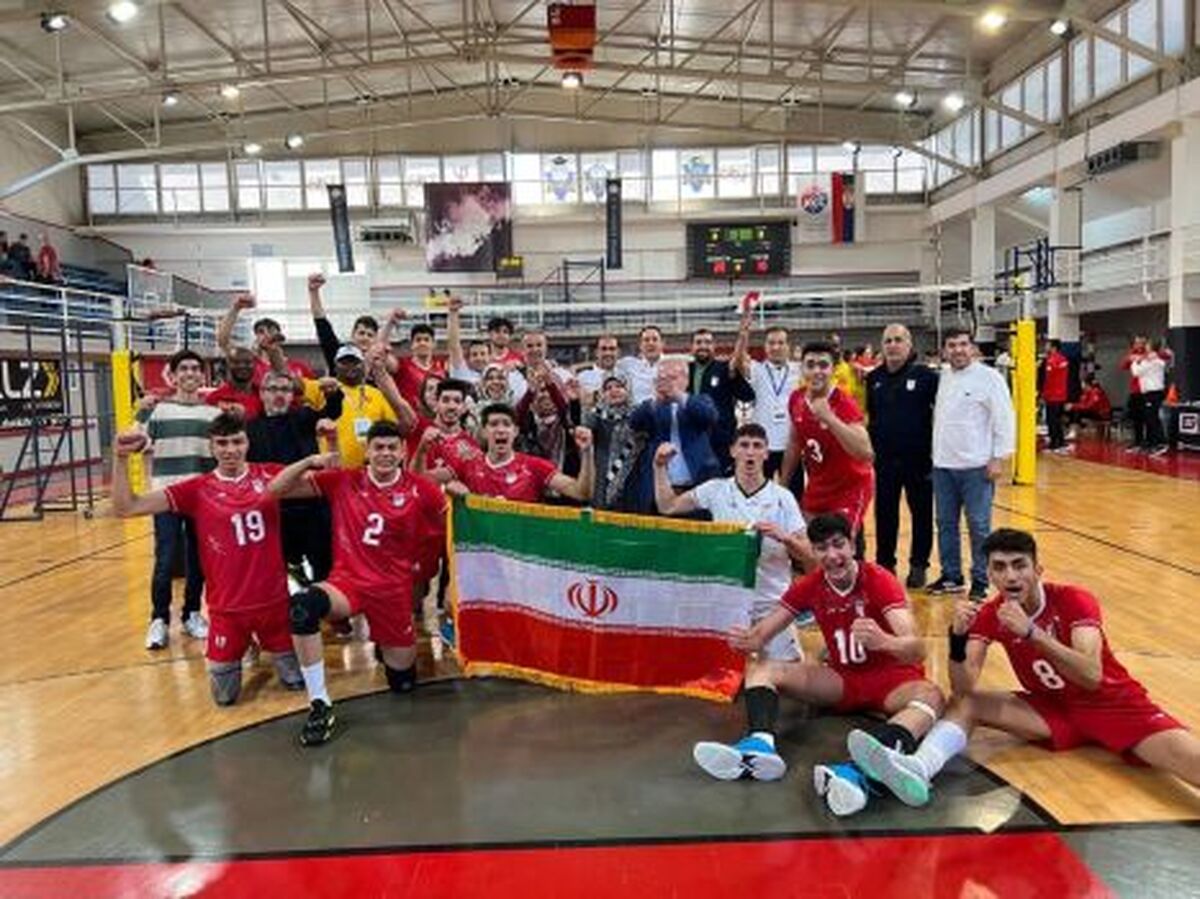 صادقیانی: عنوان قهرمانی جهان را به همه معلمان و دانش‌آموزان خوب کشورمان تقدیم می‌کنیم