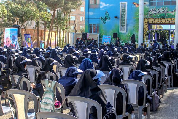 آیین بزرگداشت هفته بهداشت روان و انتخابات همیار مشاوران