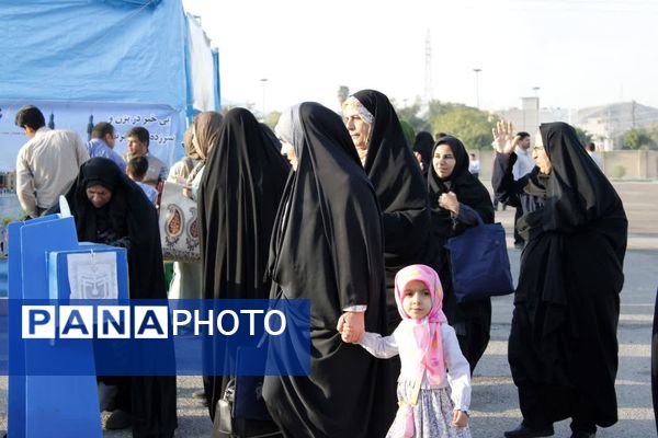 اقامه باشکوه نماز عید فطر در گچساران