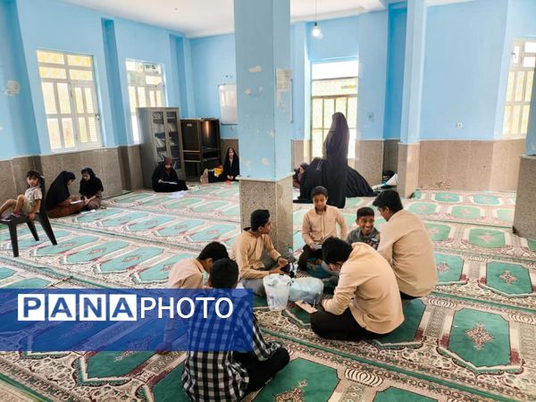 نمایش خلاقیت و استعداد نوجوانان 