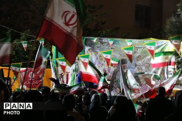 گردهمایی عظیم نسل نو؛ دهه نودی‌های جان‌فدا