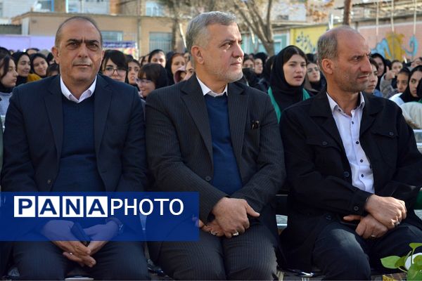 طنین زنگ انقلاب در بهارستان‌دو 