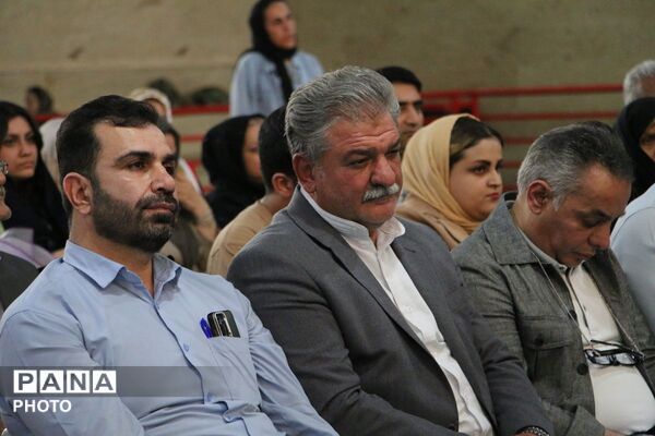 تجلیل از ملی‌پوش هندبال قرچک پس از بازگشت از مسابقات قهرمانی آسیا