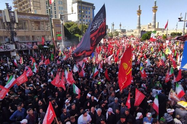  وداع با رهبر شهید در جوار بارگاه رضوی