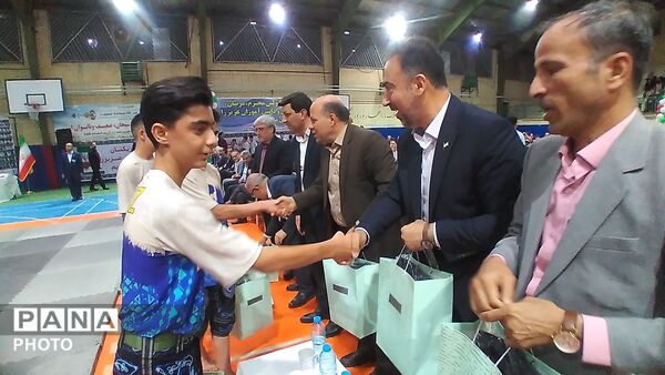 افتتاحیه مسابقات ورزشی دانش‌آموزان  پسر قطب 2 کشور در کرج