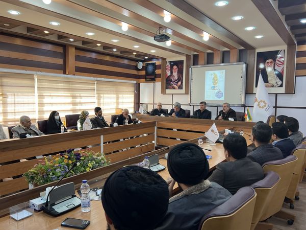 راه‌یافتن ۲۹‌معلم به مرحله نیمه‌نهایی دومین دوره جایزه‌معلم