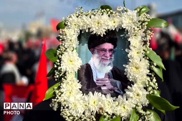 وقتی ایران، آسمان را به آغوش کشید