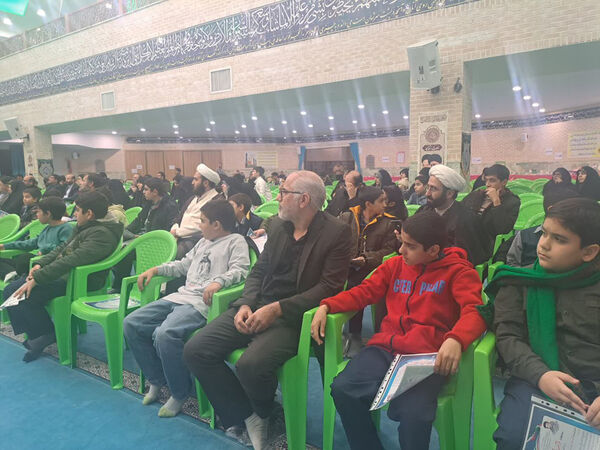 تقدیر از نوجوانان برگزیده قرآنی ناحیه 4 آموزش و پرورش قم