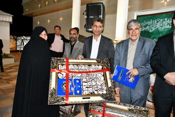 هفته‌ای برای ستایش دانایی؛ جشن معلمان در تالار ملک برگزار شد