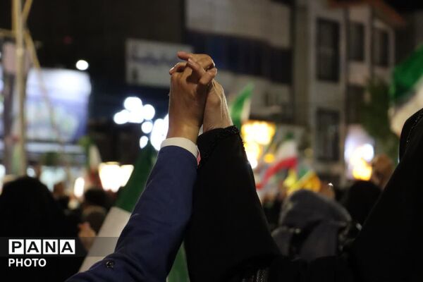 حضور دهه نودی و هشتادی‌ها در راهپیمایی ماهدشت