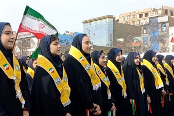 22بهمن در اسلامشهر؛ حماسه‌ای از جنس حضور