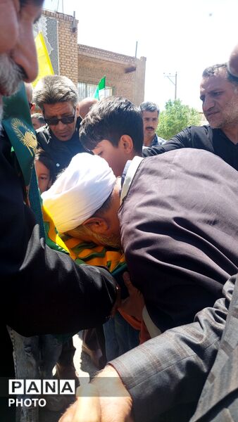 کاروان «در پناه خورشید» میهمان رزق‌آباد کاشمر شد