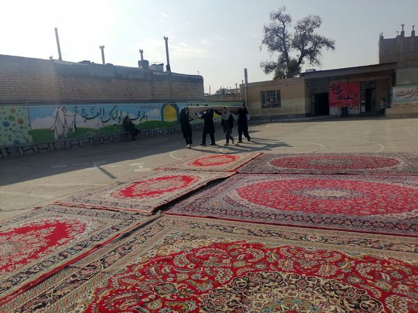 اقامه نماز باران  در دبستان ناهید نخودی 