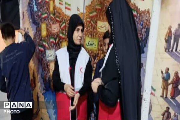 تشکل های دانش آموزی در کنار مردم رودهن در تجمعات مردمی