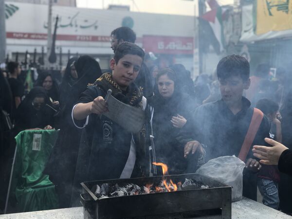 برپایی سفره حضرت رقیه(س) در زنجان