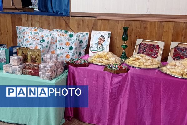 برگزاری جشن میلاد حضرت زهرا(س) و روز مادر در مدارس شهرستان پیشوا