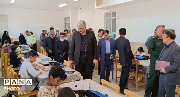افتتاح کارگاه رباتیک در پژوهش‌سرای شهید باقیان زارچ
