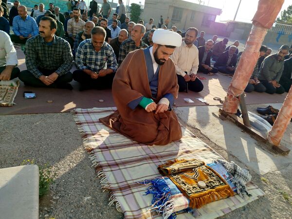 نماز عید فطر ۱۴۰۴ در روستای ظفرآباد شیراز اقامه شد